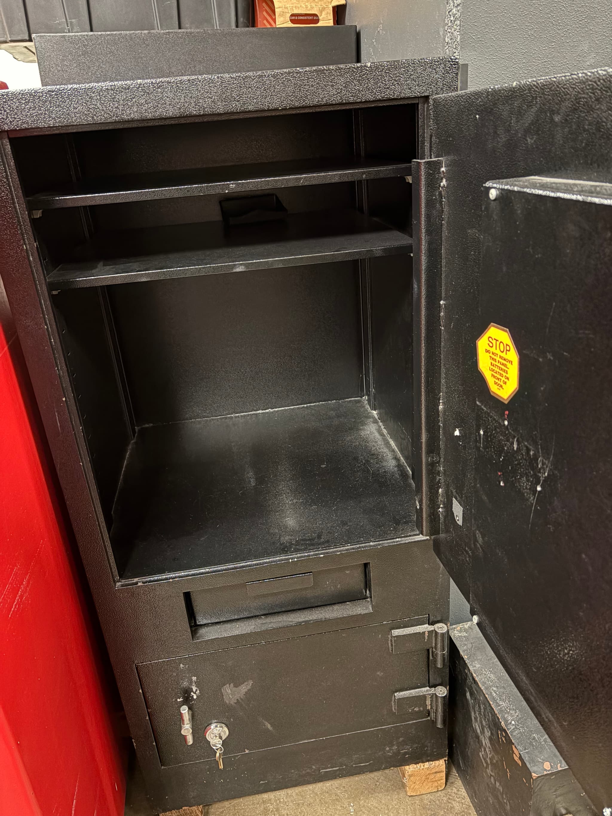 532526   Double Door Security Container - Bottom Front Load Drop - Top Storage 
