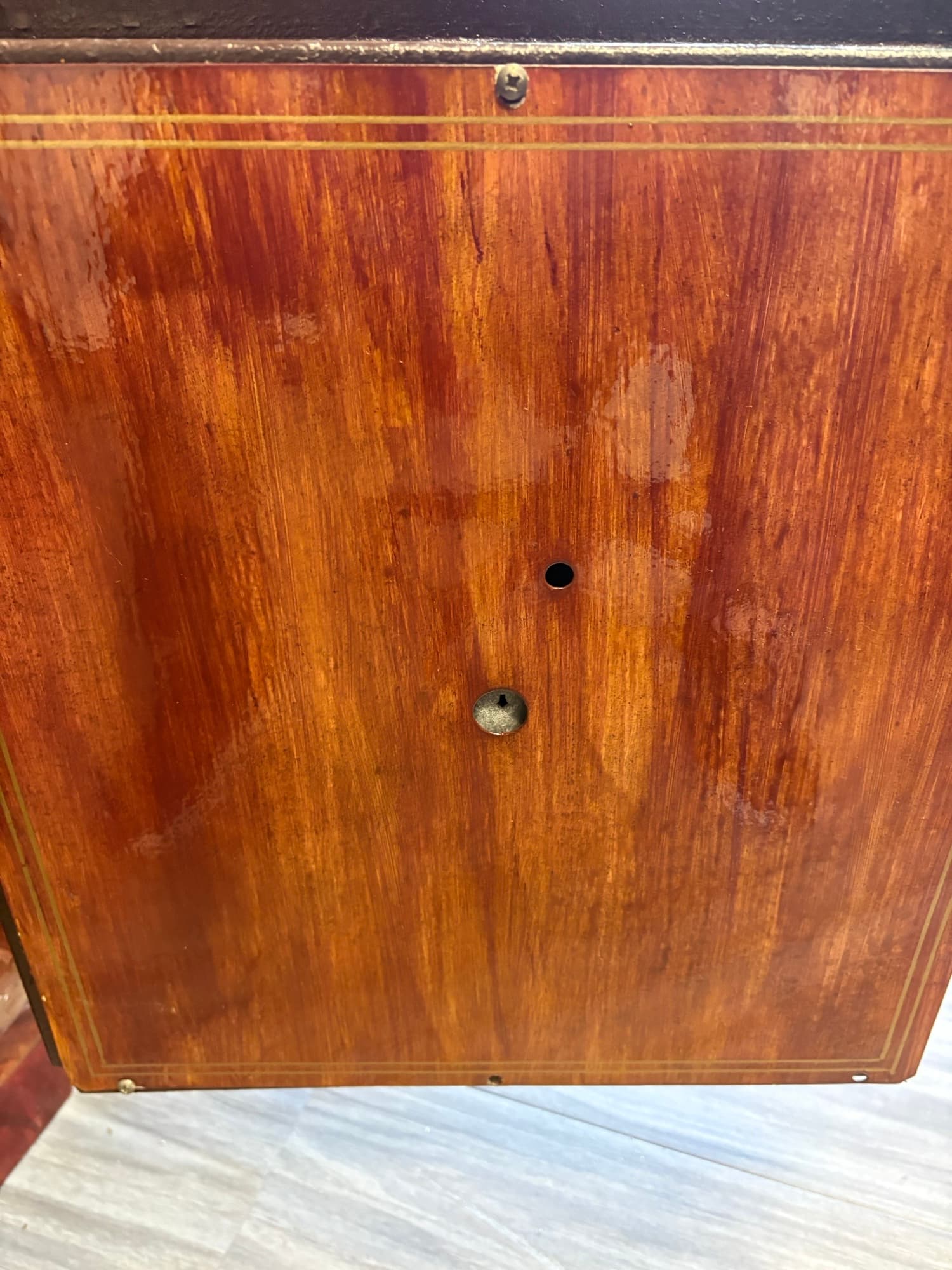 BF1716C - Custom Executive Hand Painted - Under Desk 